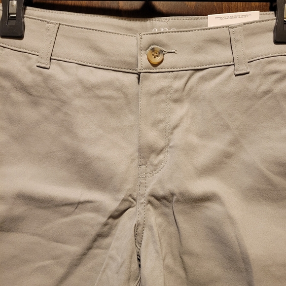 a n.a. Women's Gray Twill Shorts NWT - Picture 2 of 10